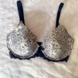 Adore Me Bra - 32DD